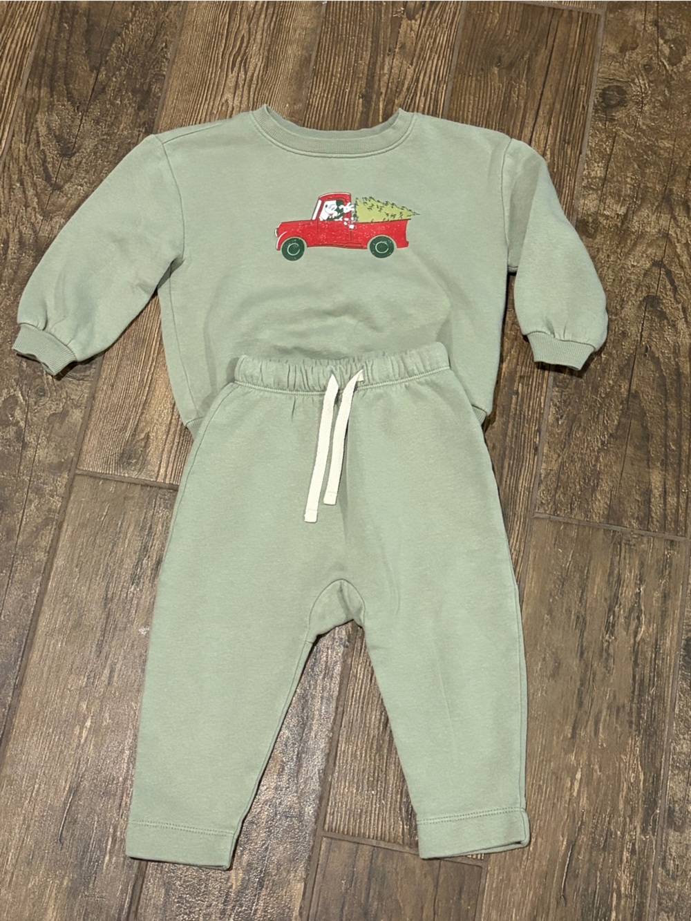 Old Navy x Disney Christmas Mickey set